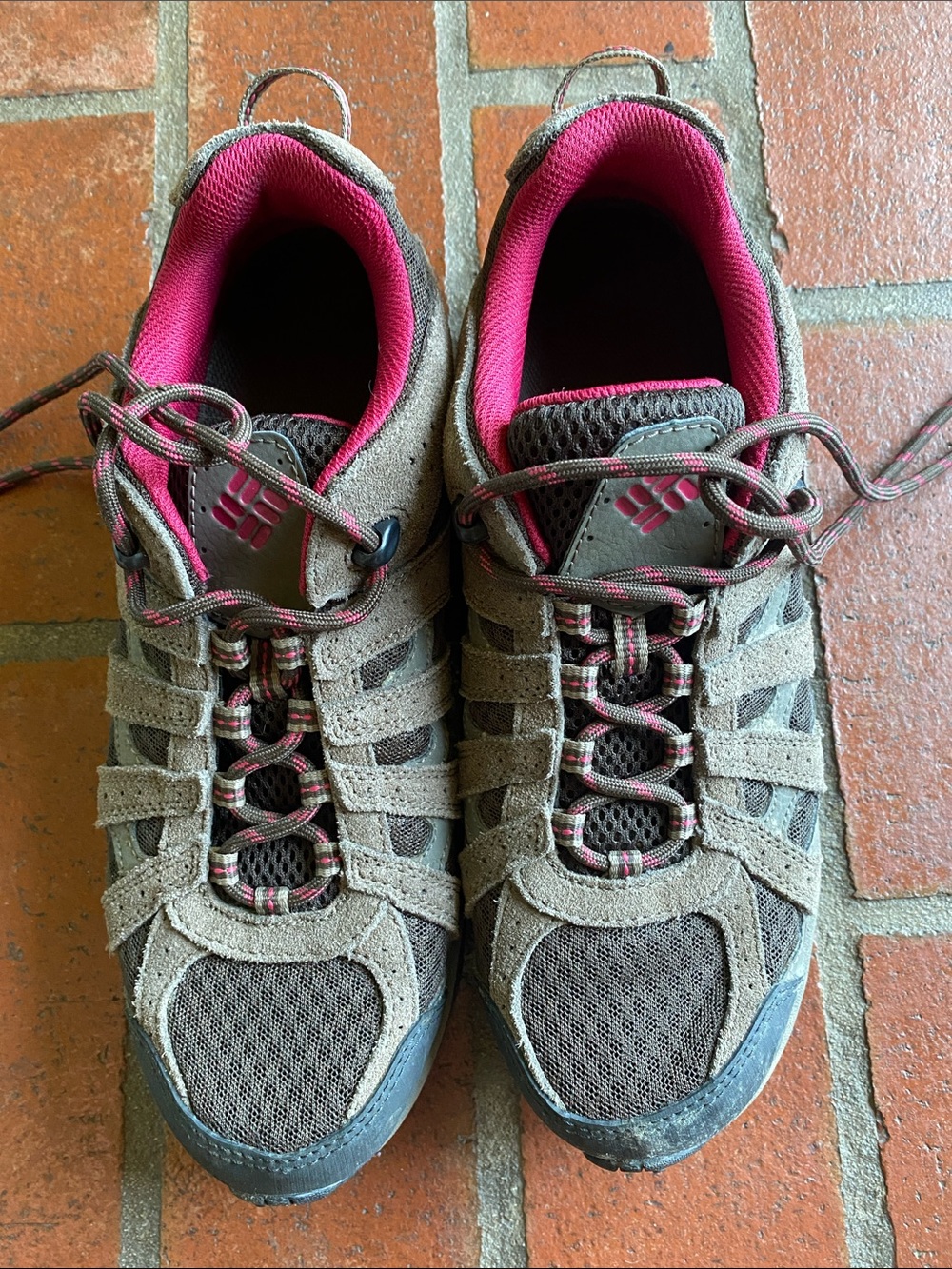 Columbia Taupe Suede and Mesh Low Hiking Shoes with Red Accents